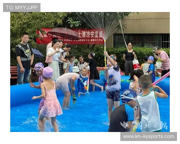 游泳队开展社区游泳技能普及项目降低溺水风险，社区青少年游泳